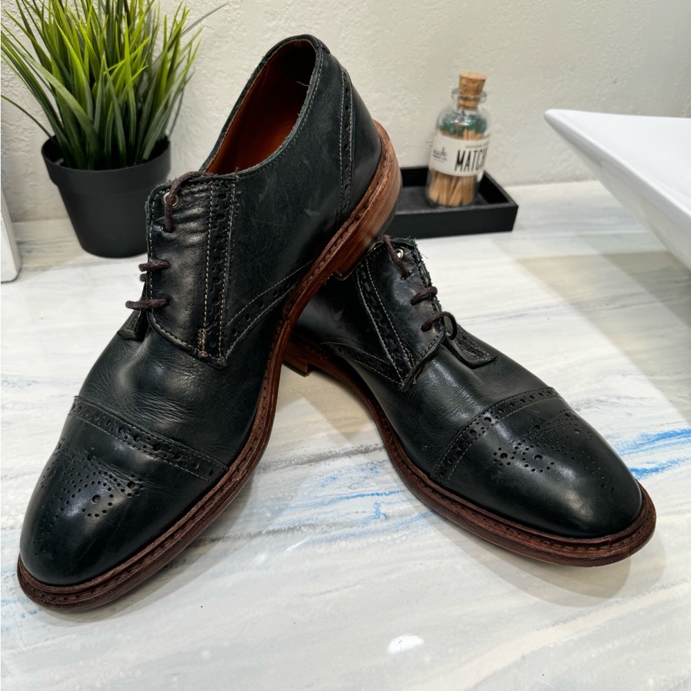 Allen Edmonds size 10 dark green shoes. No box